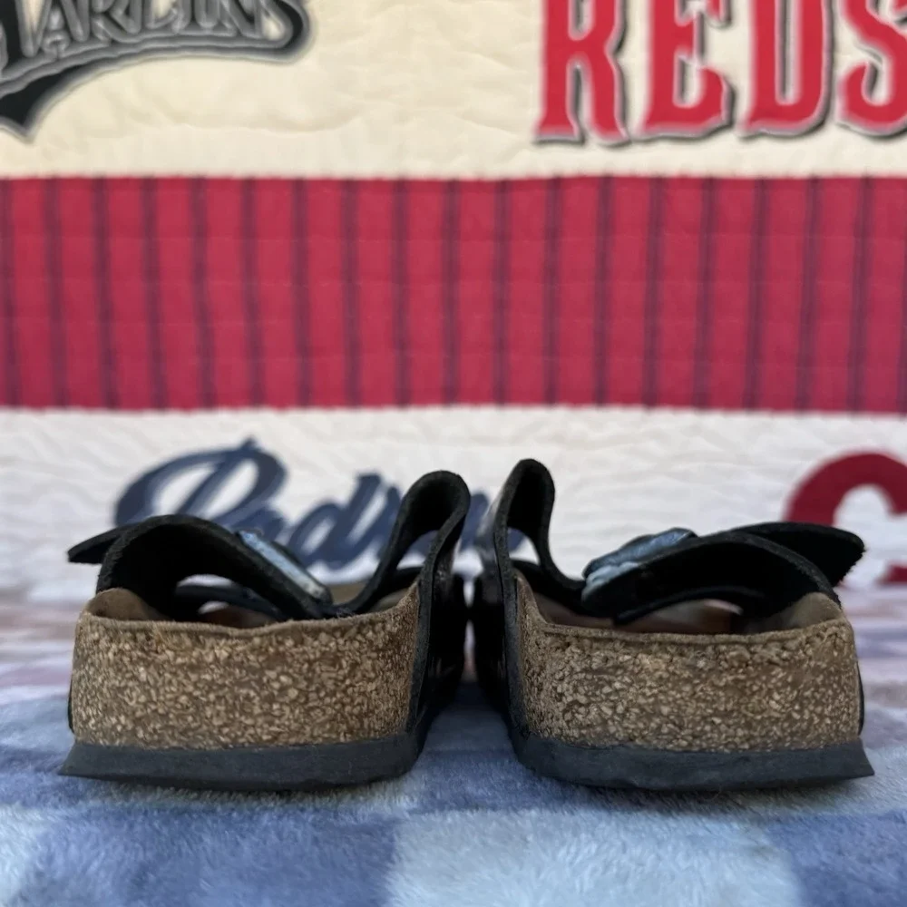 Birkenstock product pair